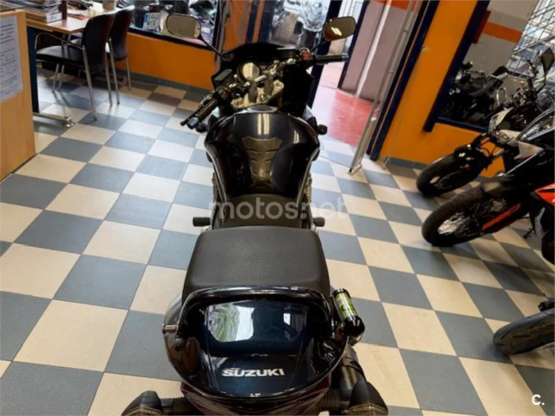 Suzuki Bandit 650 S – Vista 14