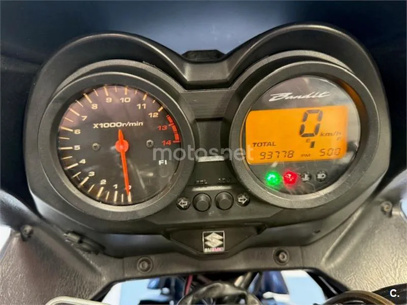 Suzuki Bandit 650 S – Vista 15