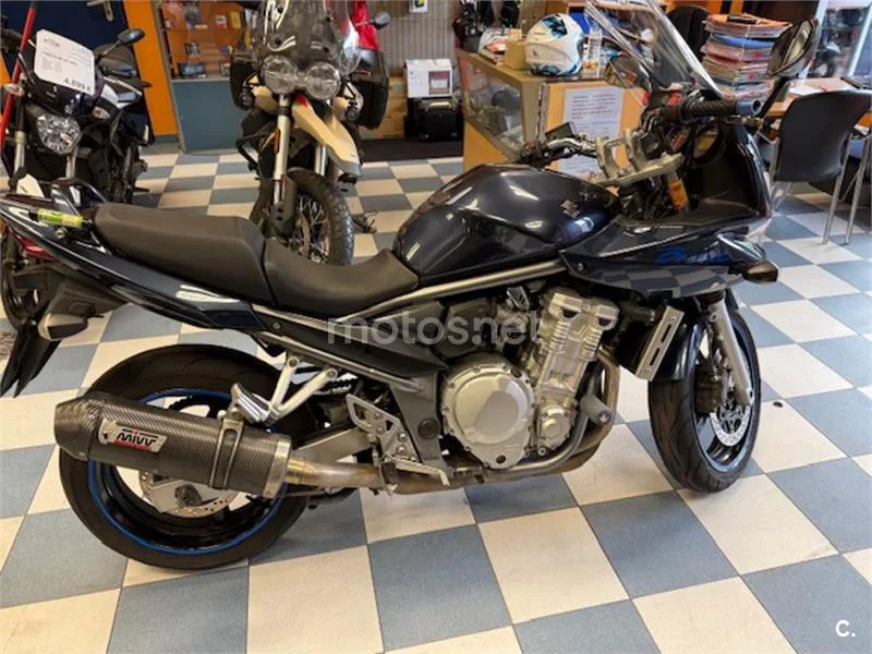 Suzuki Bandit 650 S – Vista 3