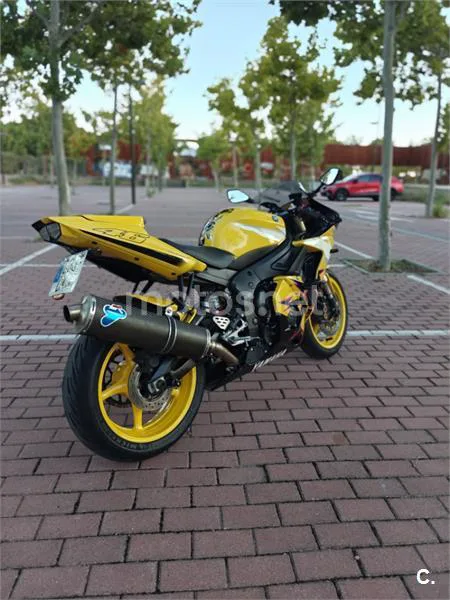 Yamaha R6 – Vista 3