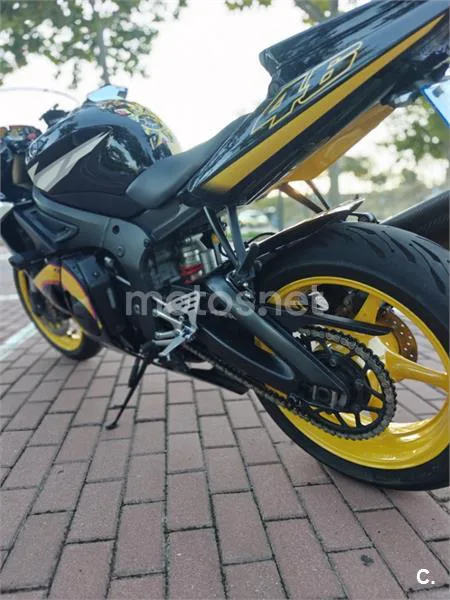 Yamaha R6 – Vista 7