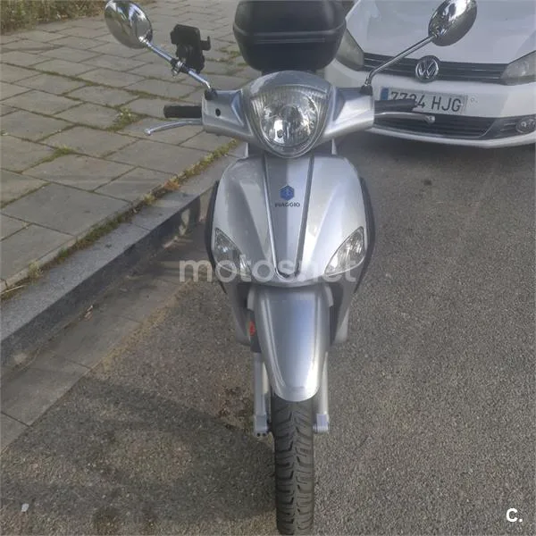 Piaggio LIBERTY 125 4T – Vista 4