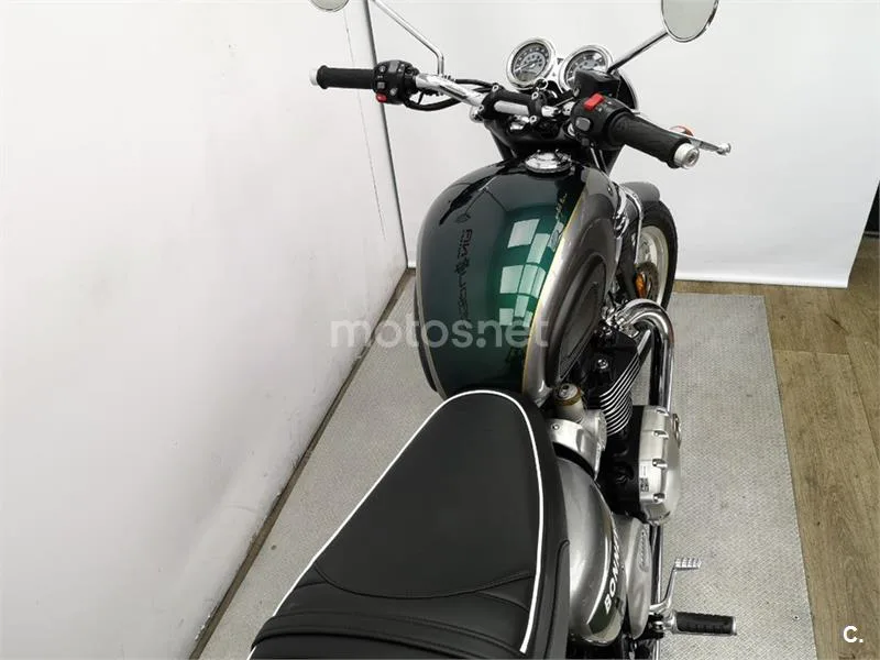 Triumph Bonneville T120 – Vista 11