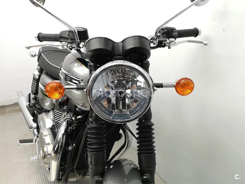 Triumph Bonneville T120 – Vista 4