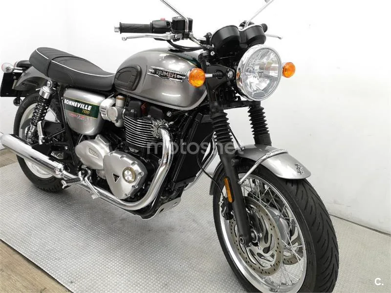 Triumph Bonneville T120 – Vista 6