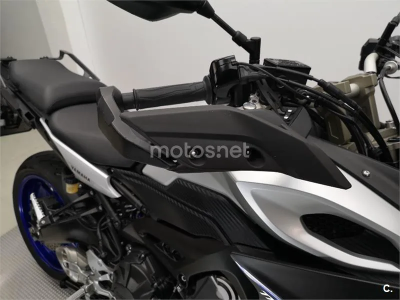 Yamaha MT-09 Tracer – Vista 12