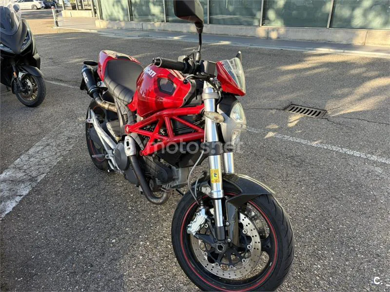 Ducati Monster 696 3300 € 2008 Zaragoza - 1