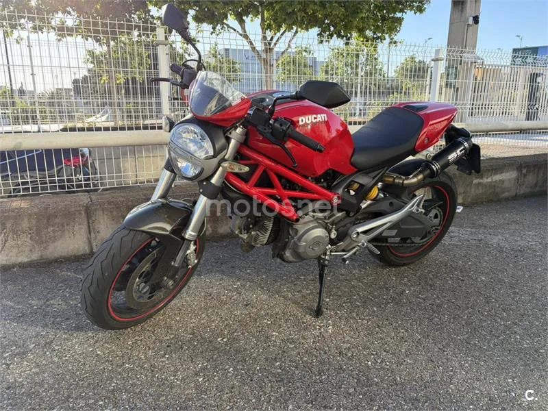 Ducati Monster 696 – Vista 4