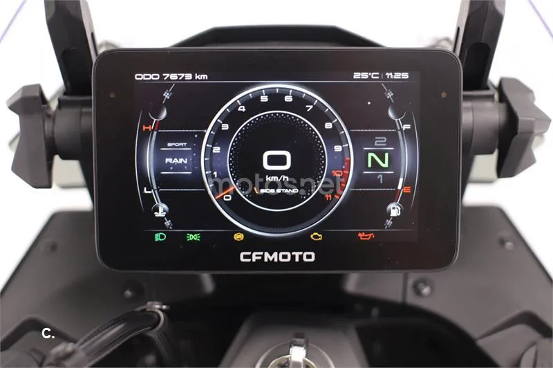 CFMOTO 800MT – Vista 5