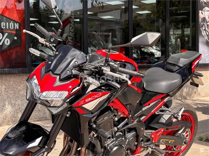 Kawasaki Z900 - Vista 11