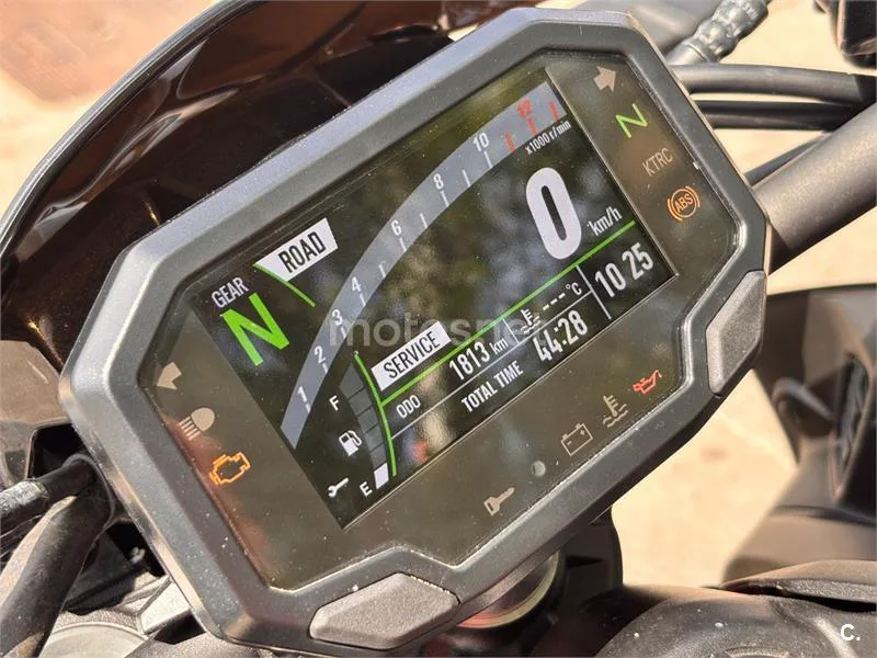 Kawasaki Z900 - Vista 12