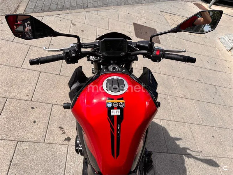 Kawasaki Z900 - Vista 10