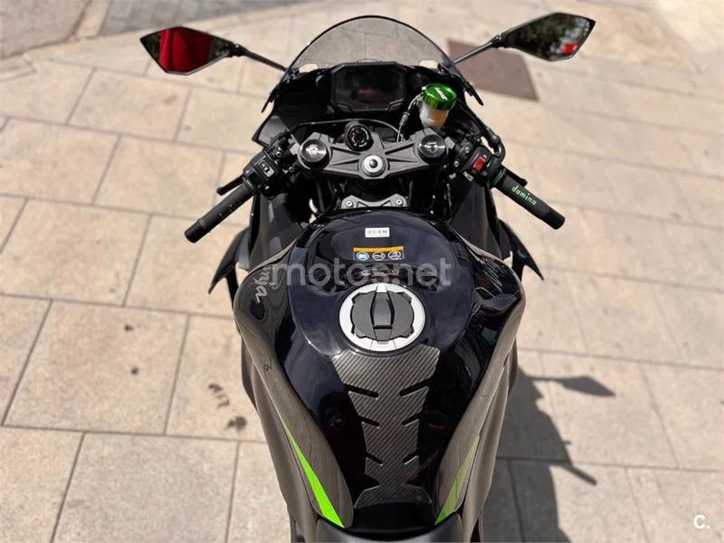 Kawasaki Ninja ZX-6R - Vista 12