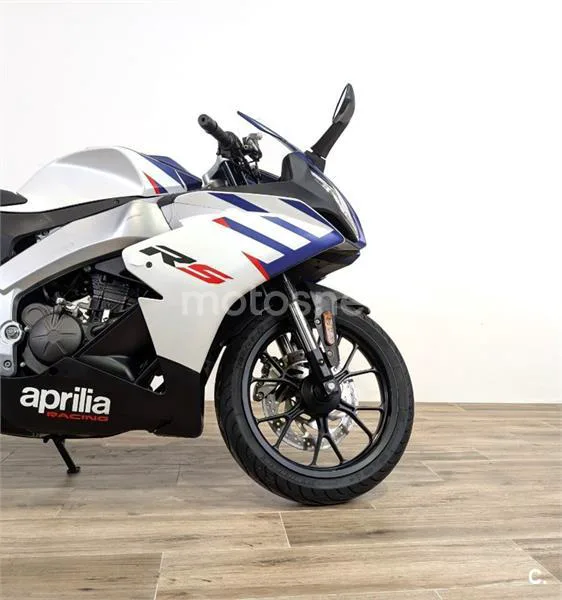 Aprilia RS 125 – Vista 4