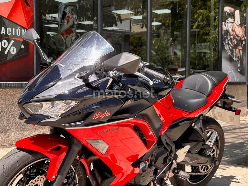 Kawasaki Ninja 650 – Vista 17
