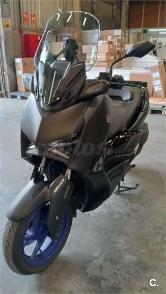 Yamaha XMAX 300 5600 € 2024 Barcelona - 1