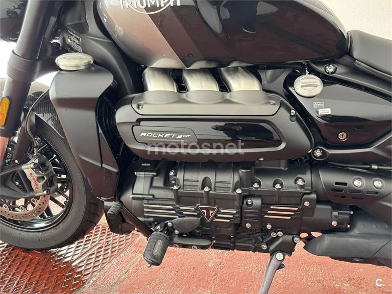 Triumph Rocket 3 – Vista 2