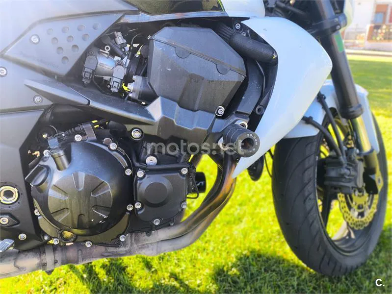 Kawasaki Z 750 – Vista 3