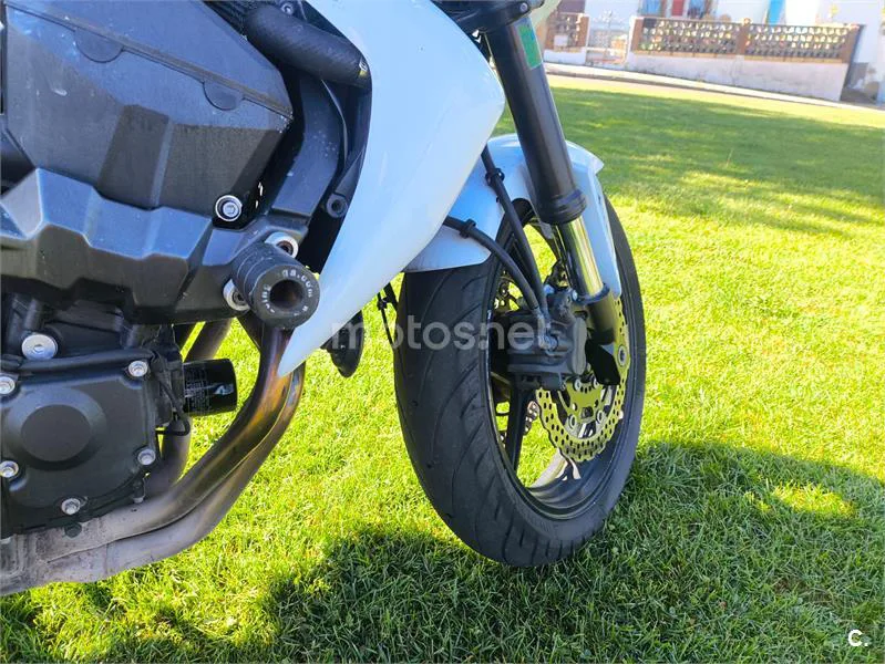 Kawasaki Z 750 – Vista 7