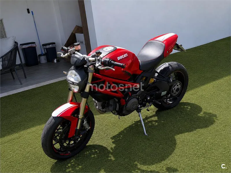 Ducati Monster 1100 Evo – Vista 3
