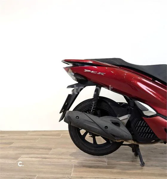 Honda PCX 125 – Vista 3