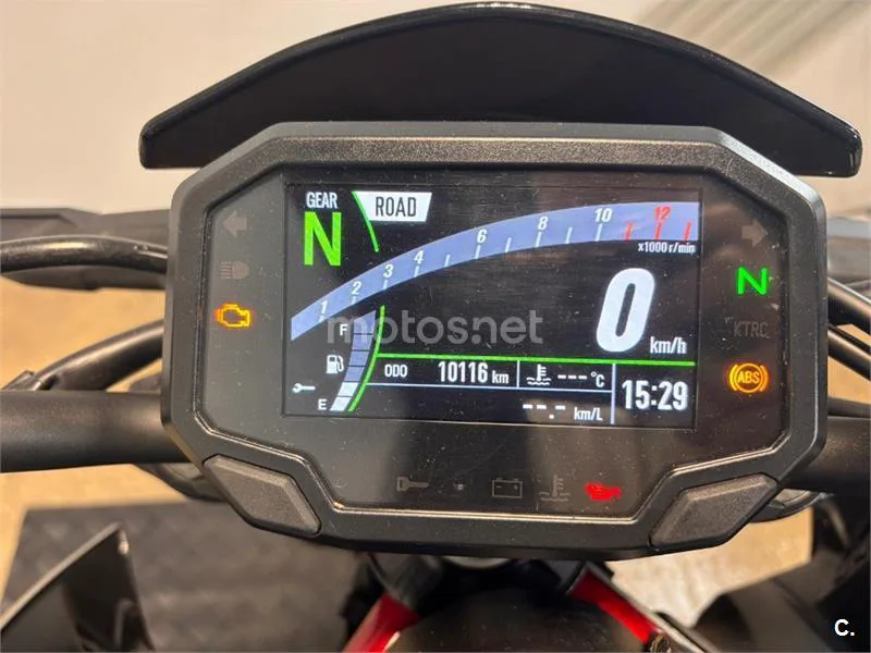 Kawasaki Z900 - Vista 3