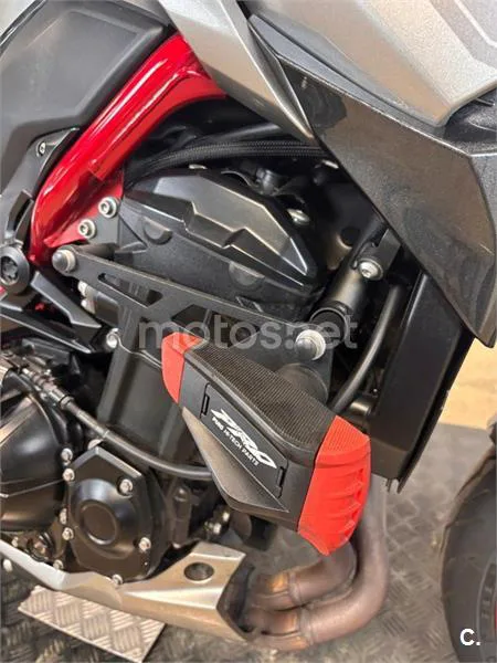 Kawasaki Z900 - Vista 8