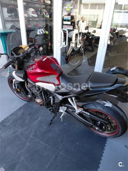 Honda CB 650 R – Vista 7