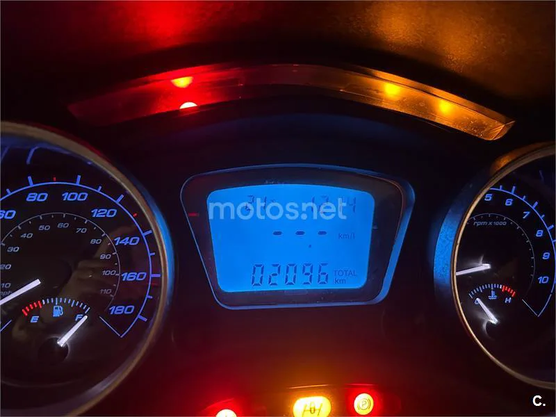 Piaggio MP3 – Vista 5