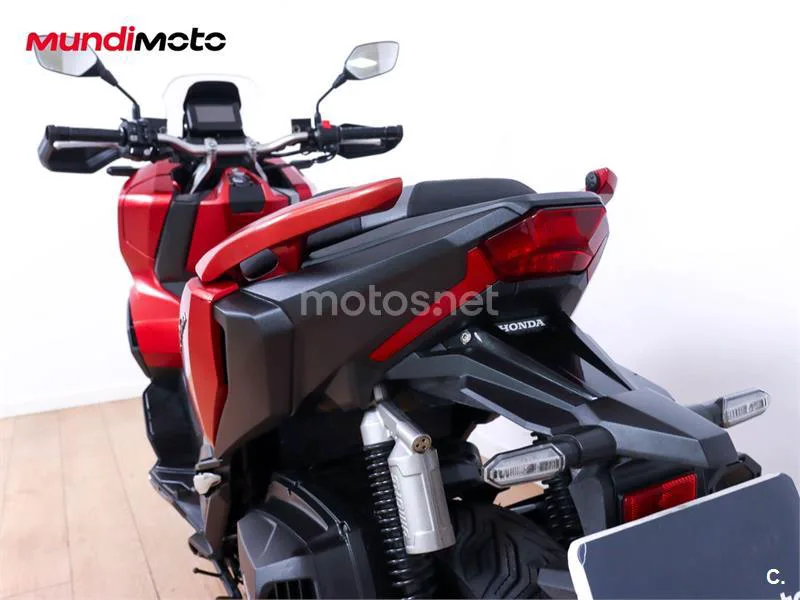 Honda ADV 350 – Vista 9