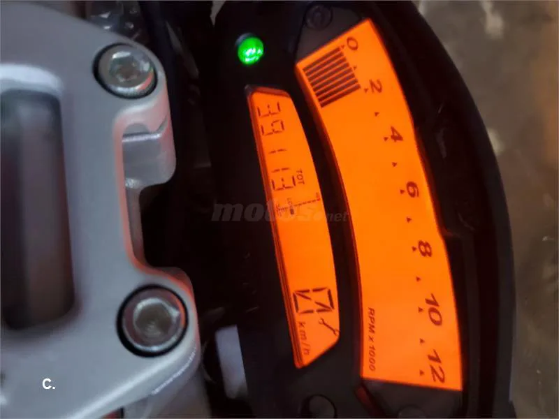 Ducati Monster 696 – Vista 3