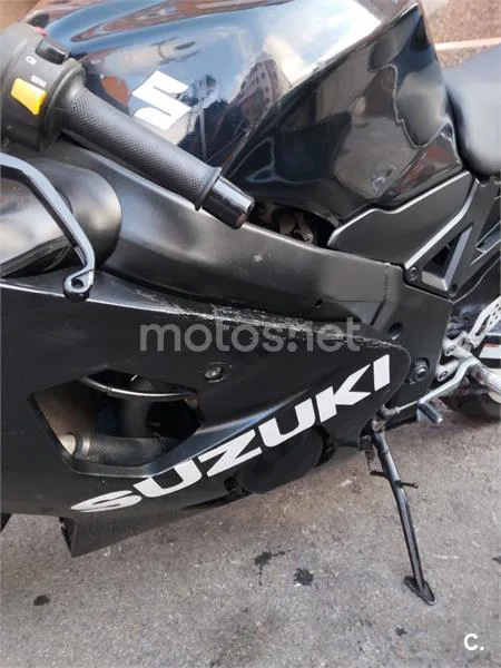 Suzuki GSX R600 – Vista 7