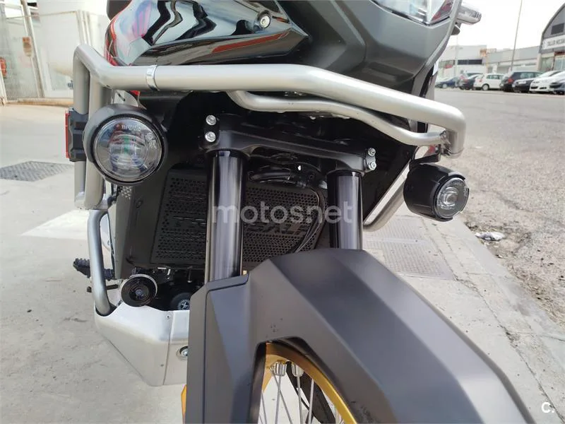 Honda XL 750 Transalp – Vista 5
