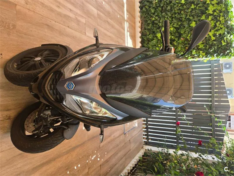 Piaggio MP3 5700 € 2023 Sevilla - 2