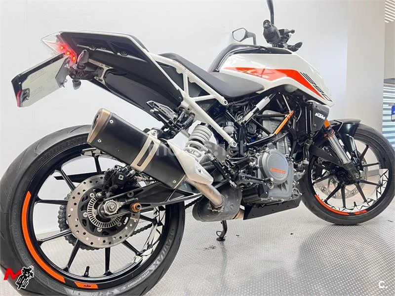KTM 390 – Vista 5