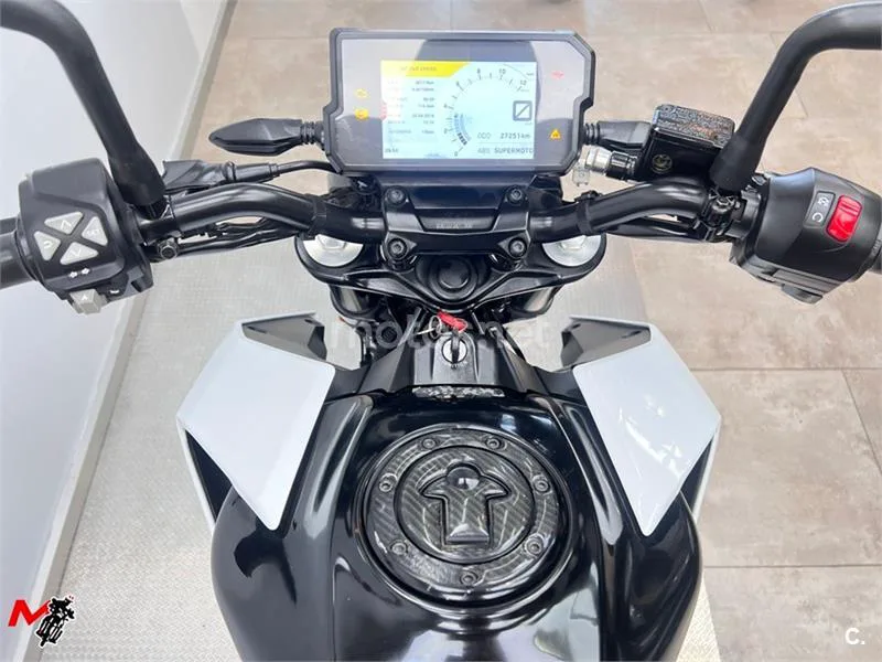 KTM 390 – Vista 7