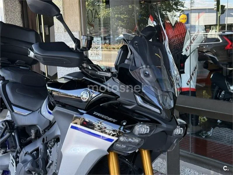 Yamaha Tracer 9 – Vista 7