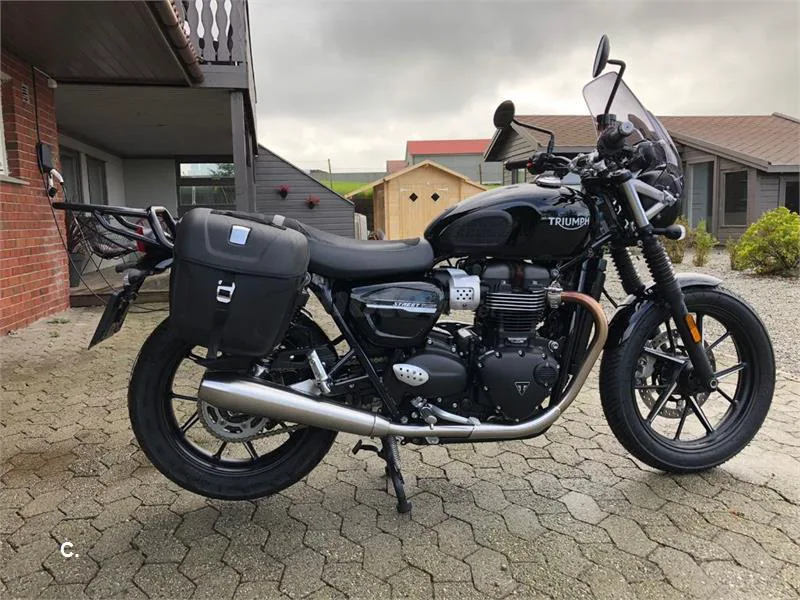 Triumph Street Twin – Vista 4