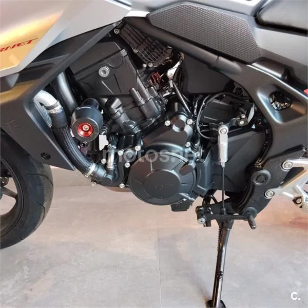 Honda CB 750 Hornet – Vista 22