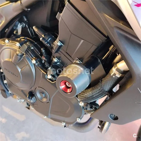 Honda CB 750 Hornet – Vista 8