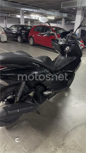 Honda PCX 125 – Vista 3