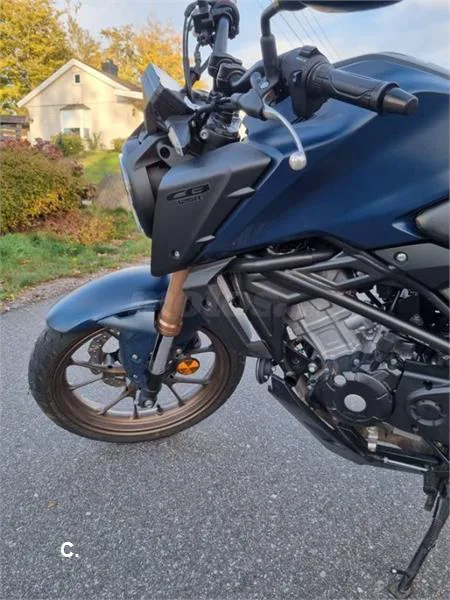 Honda CB 125 R – Vista 6