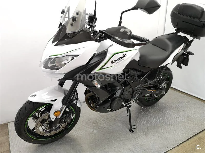 Kawasaki Versys – Vista 15