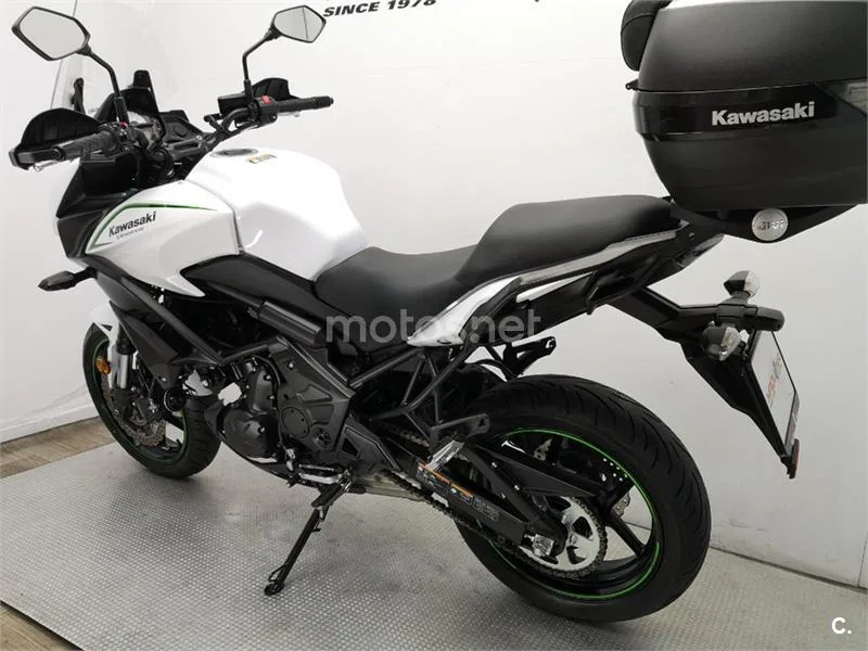 Kawasaki Versys – Vista 17