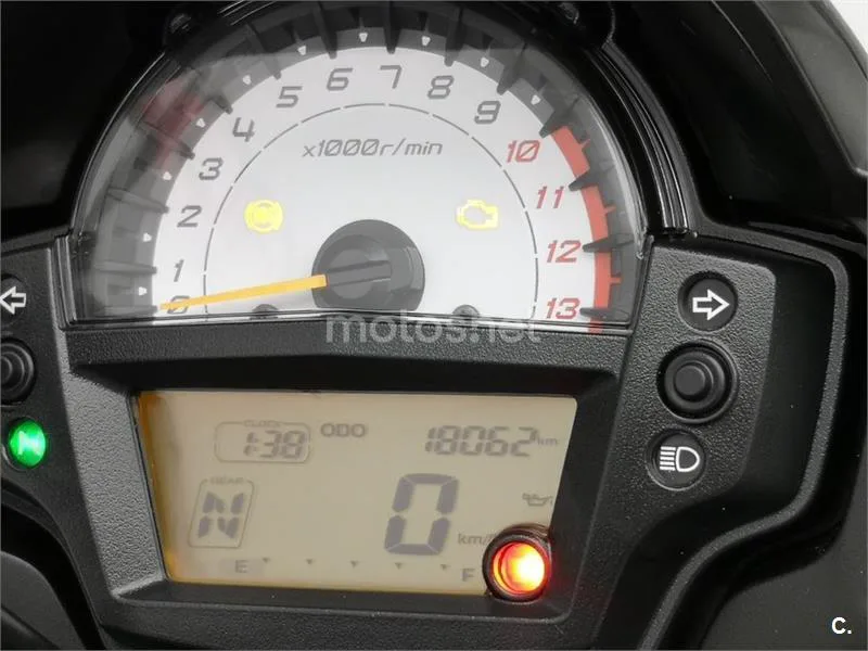 Kawasaki Versys – Vista 8