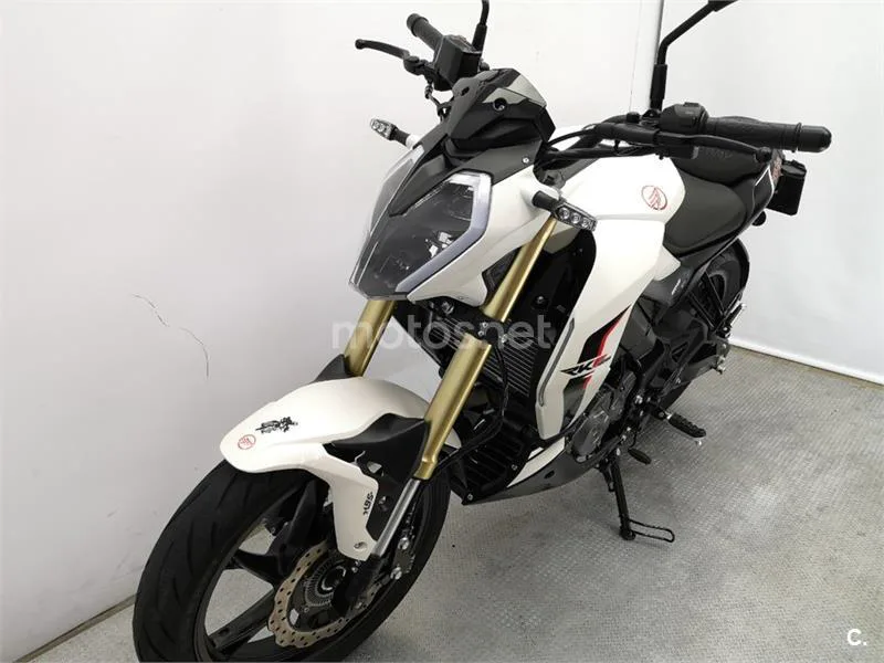 Keeway RKF 125 – Vista 15
