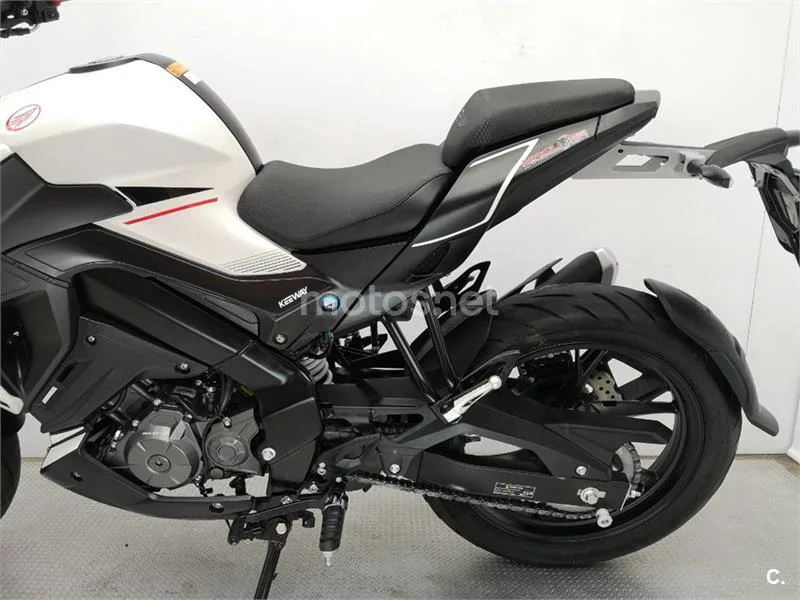 Keeway RKF 125 – Vista 17