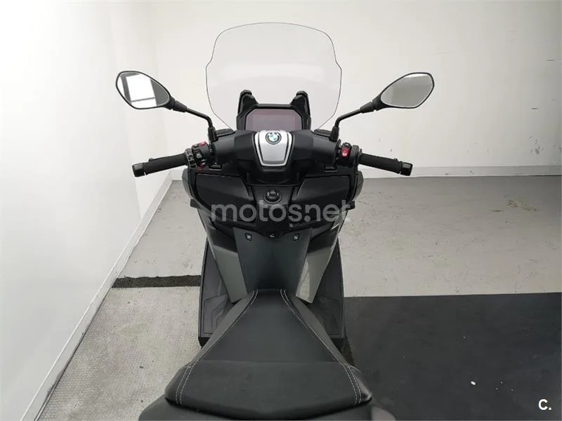BMW C 400 GT – Vista 7
