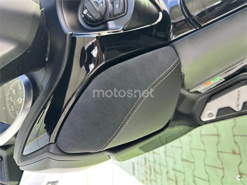 Yamaha XMAX 125 – Vista 8