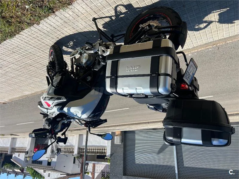 Benelli TRK 502 – Vista 3